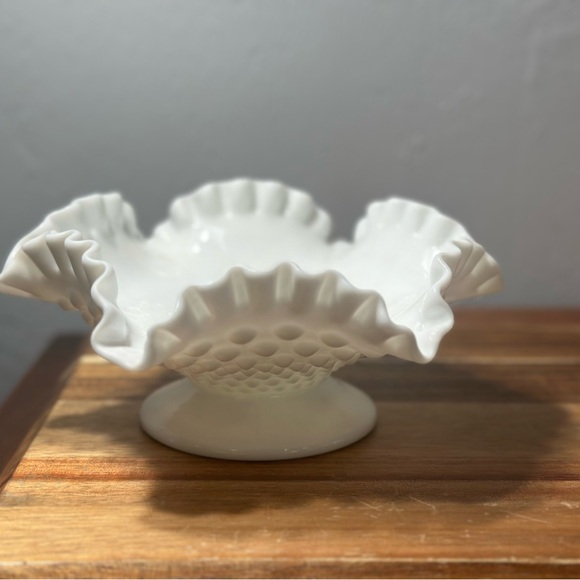 White Ruffled Milk Glass Compote Pedestal Bowl - Picture 2 of 9